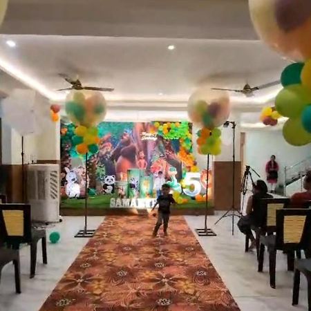 Mythri Residency Hotell Hubli Eksteriør bilde